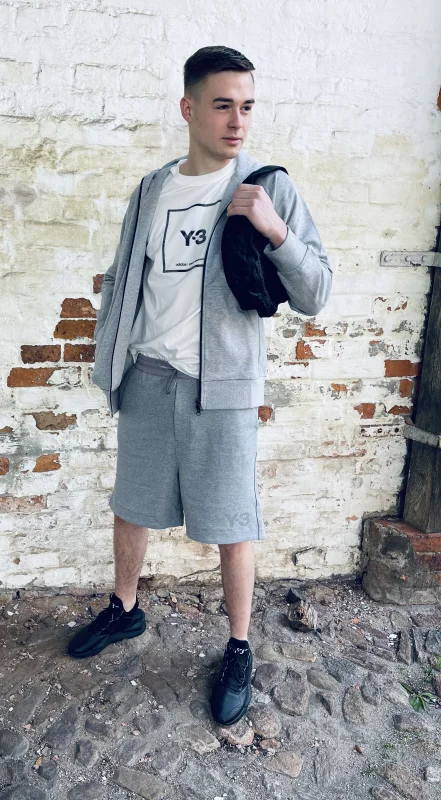 Y-3 YOHJI YAMAMOTO Sweatshorts M CL TRY SHORTS