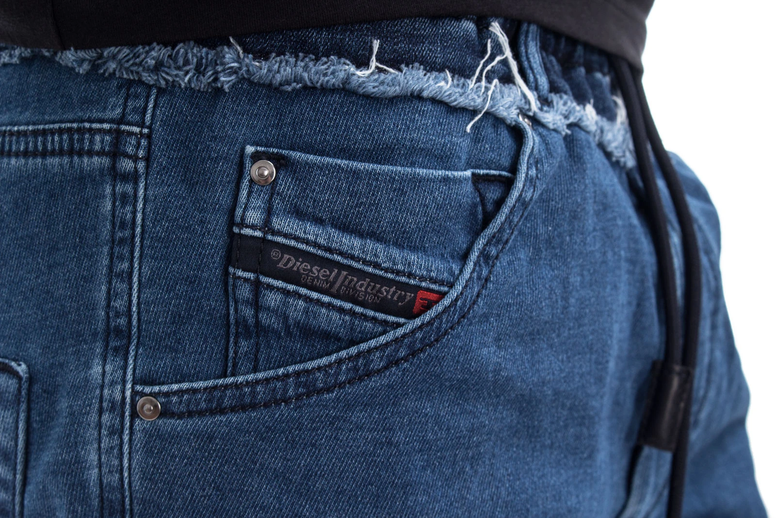 DIESEL Jogg-Jeans Shorts KROOSHORT W-NE – Bild 4