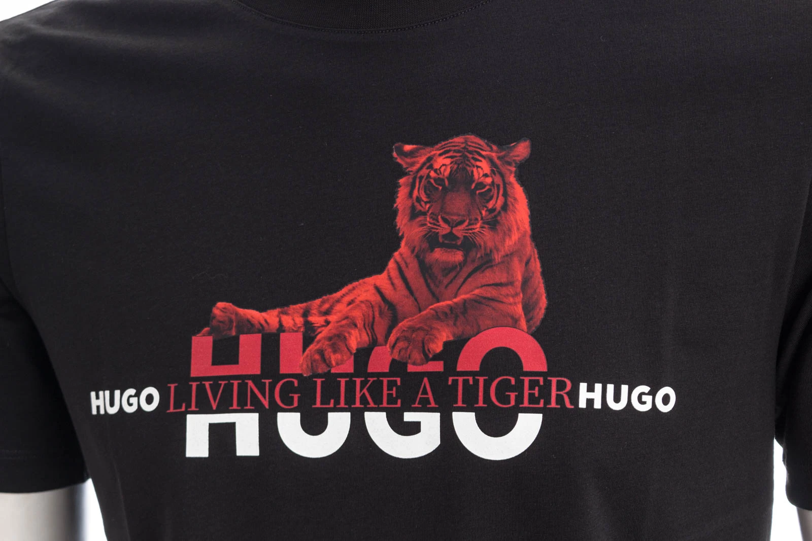 HUGO T-Shirt DATERTIGER – Bild 4