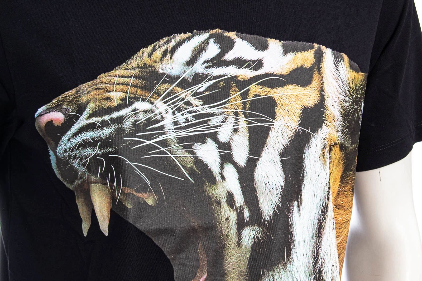 HUGO T-Shirt DIGRE – Bild 4