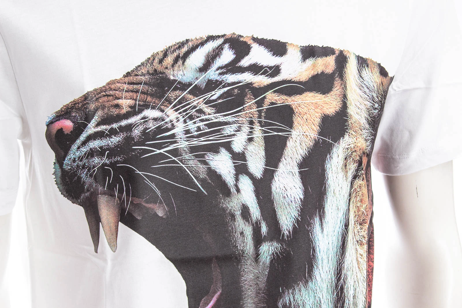 HUGO T-Shirt DIGRE – Bild 4