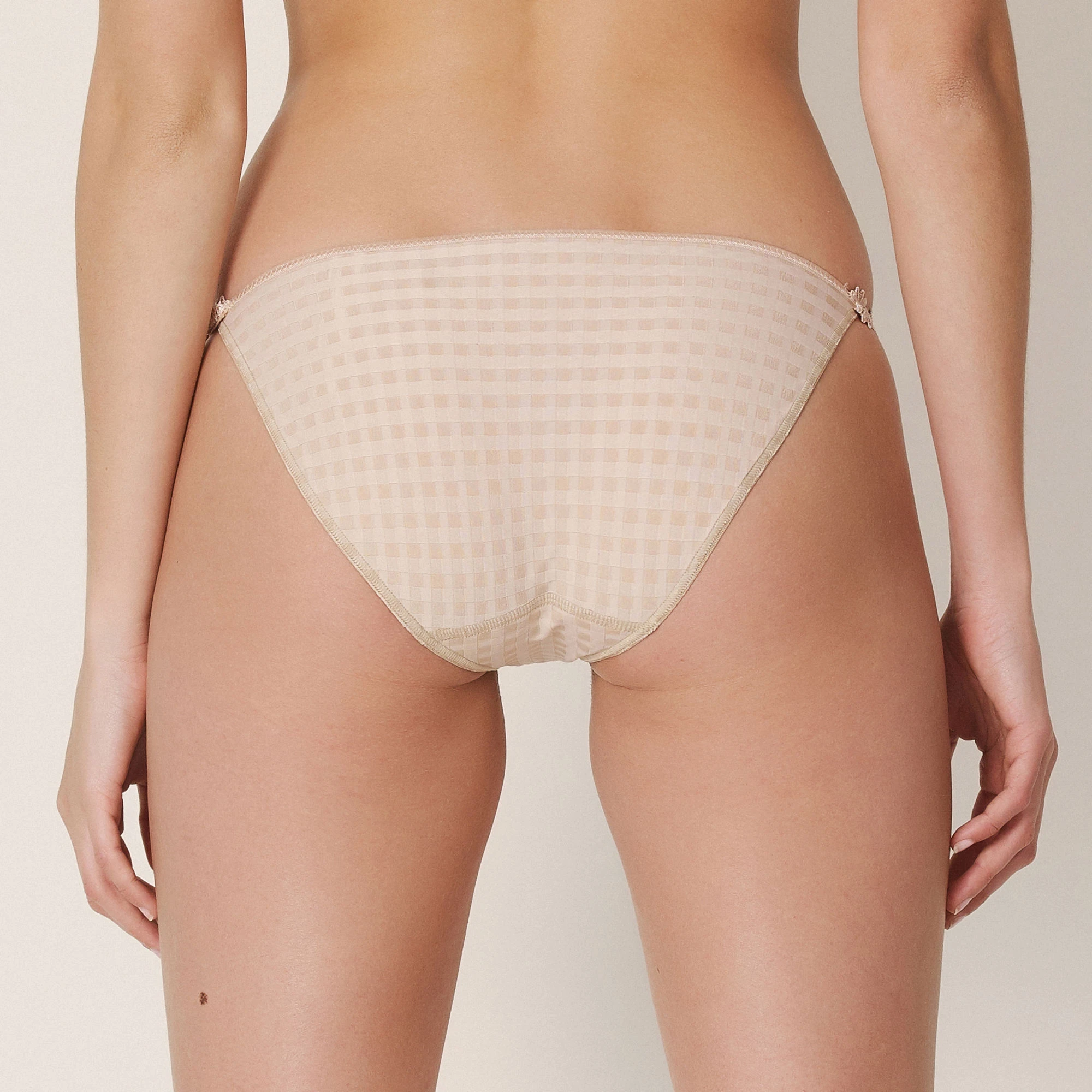 Hüftslip, Modell: AVERO – Bild 2