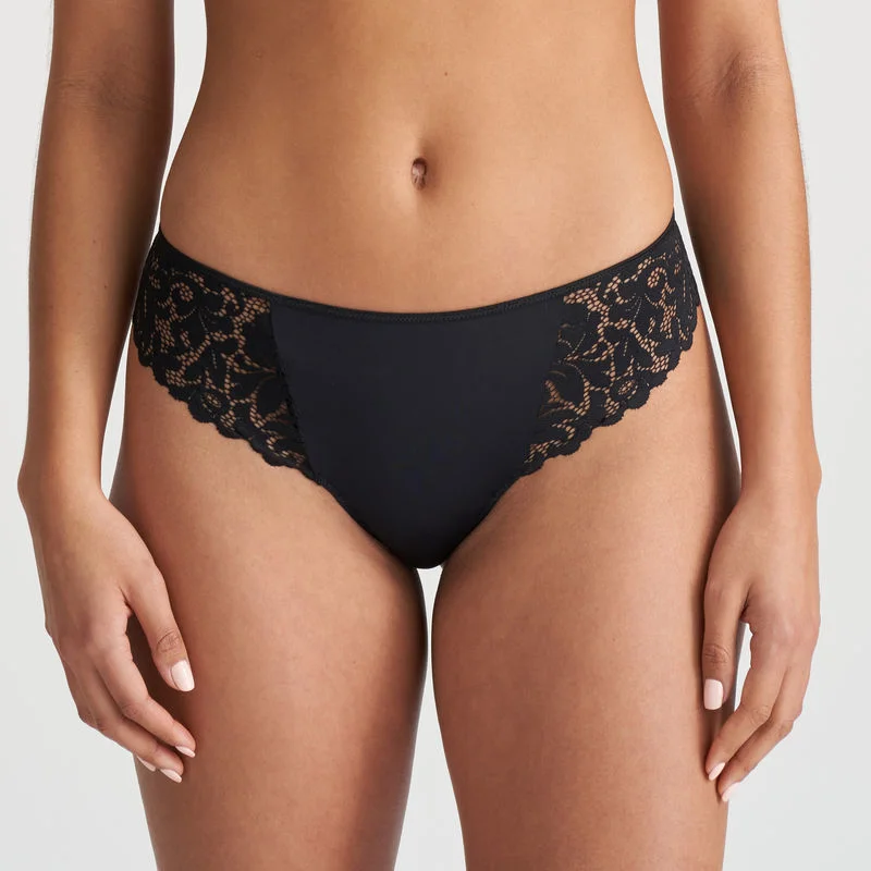 MARIE JO String, Modell: ELIS