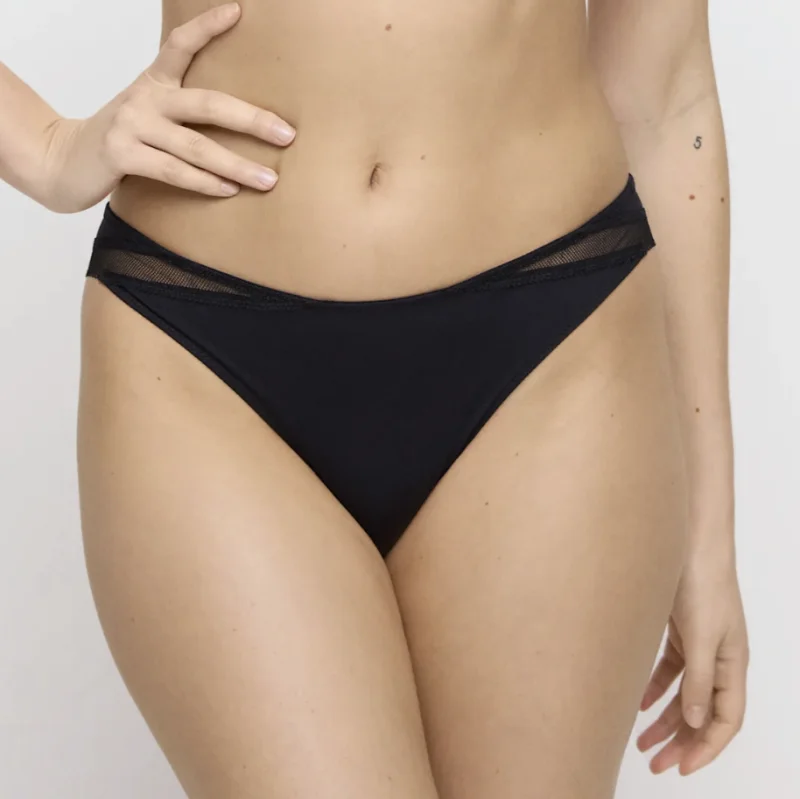 MARIE JO String, Modell: MILAO