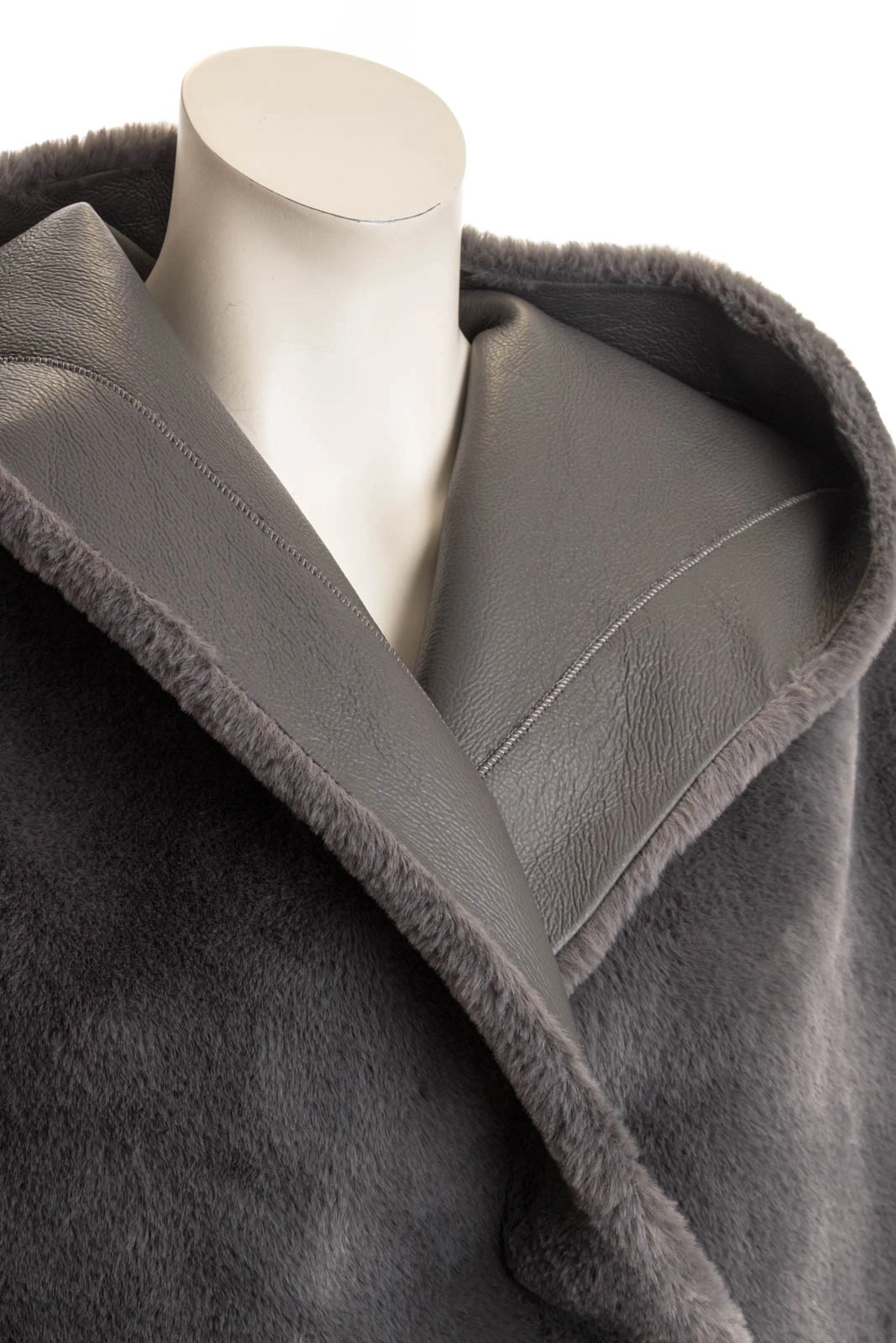 BOSS HBB Mantel COSFUR_DF – Bild 4