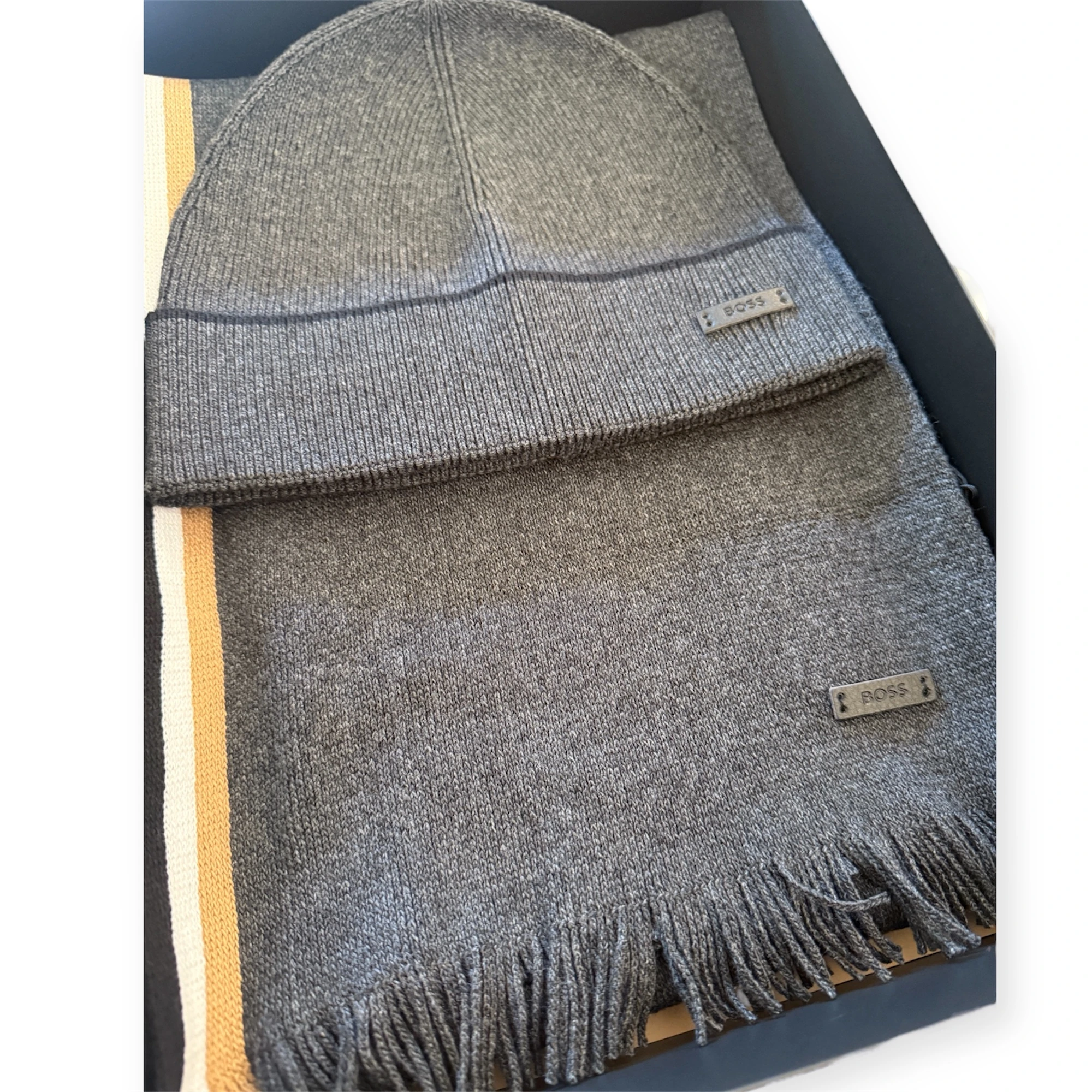 BOSS HBB Geschenk-Set mit Schal und Mütze HENZO – Bild 2