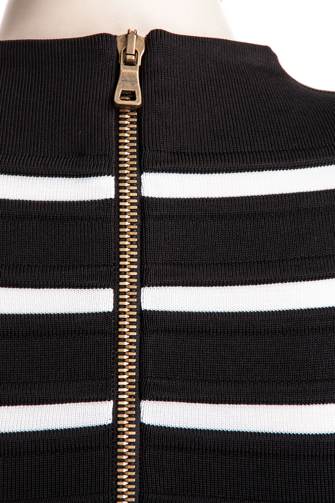 BALMAIN Kleid MAILLE - Nur in unserem Store in Spremberg erhältlich. – Bild 5