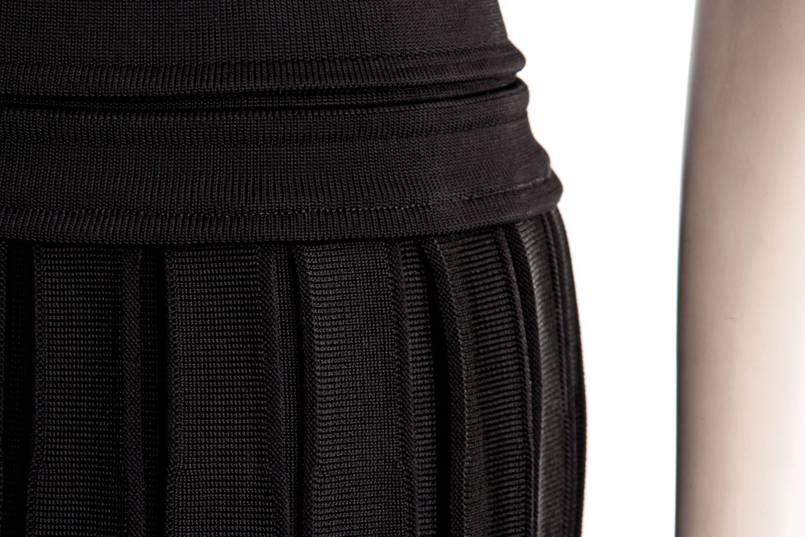 BALMAIN Rock MAILLE - Nur in unserem Store in Spremberg erhältlich. – Bild 4