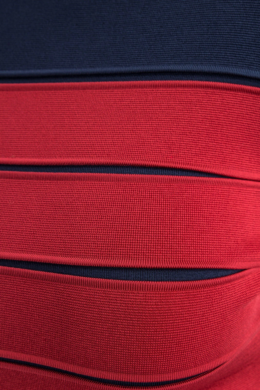 BALMAIN Kleid RED NAVY - Nur in unserem Store in Spremberg erhältlich. – Bild 4