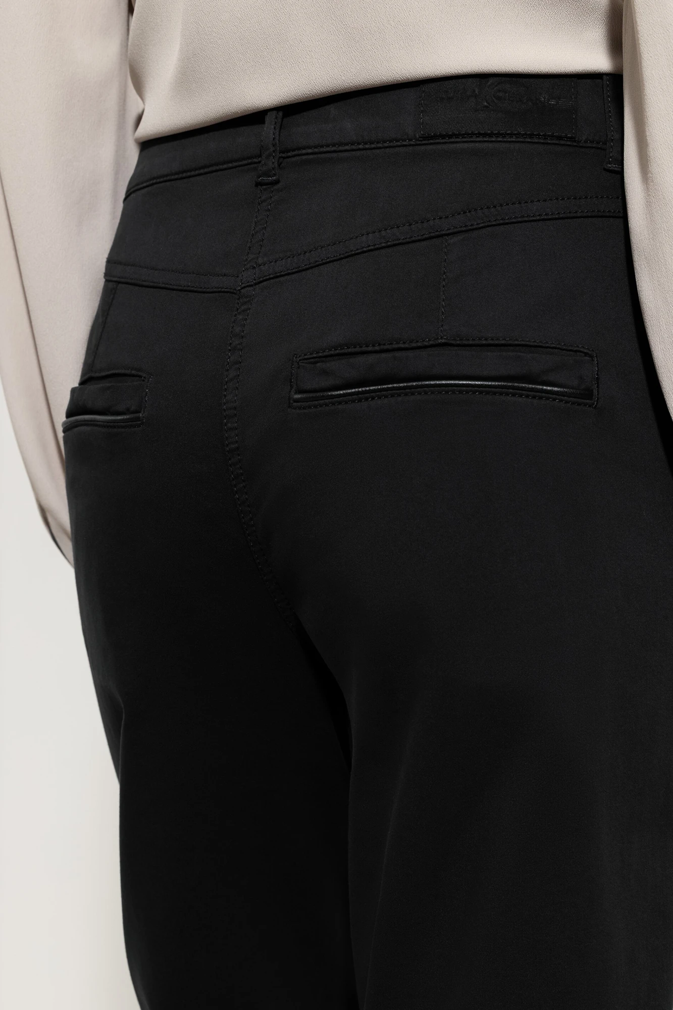Hose HIGH-STRETCH-TAPERED-DENIM – Bild 4