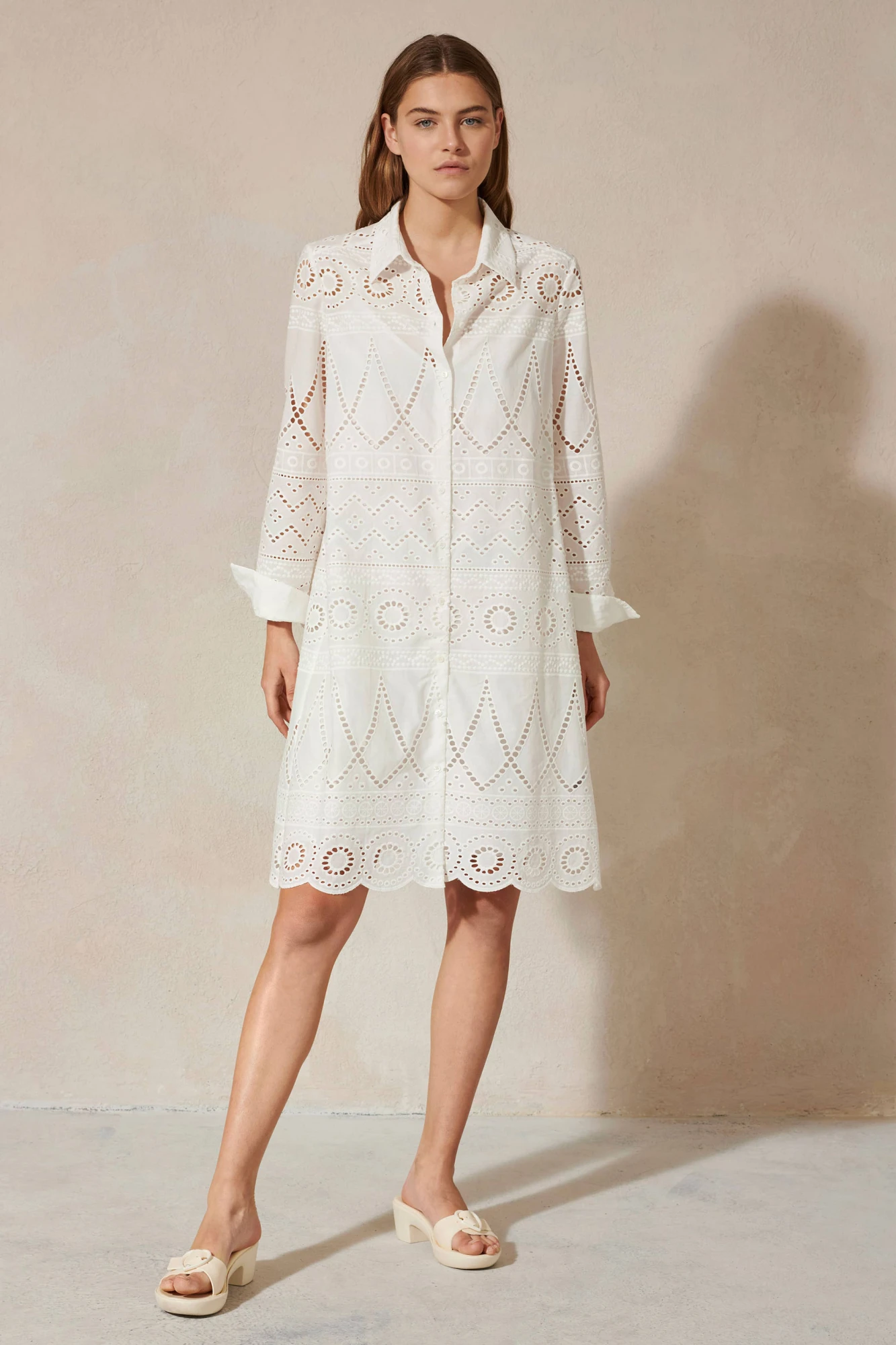 LUISA CERANO Kleid HEMDKLEID MIT LOCHSTICKEREI – Bild 2