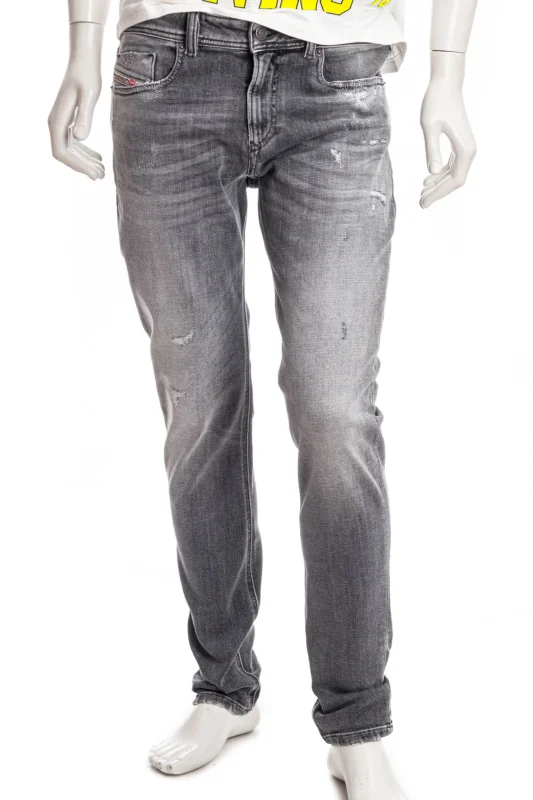 DIESEL Jeans 1979 SLEENKER L32