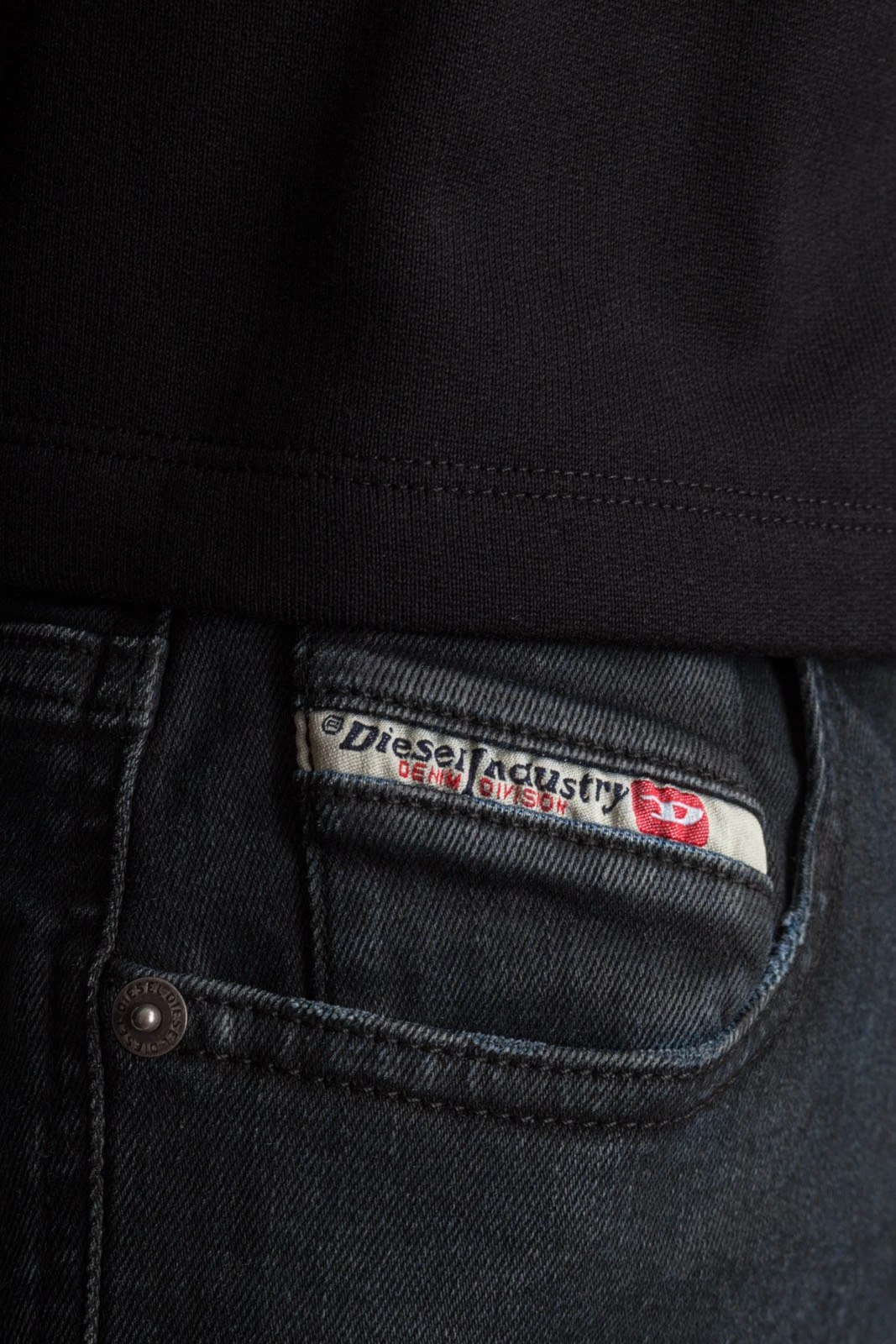 DIESEL Jeans 1984 SLANDY-HIGH L.32 – Bild 4