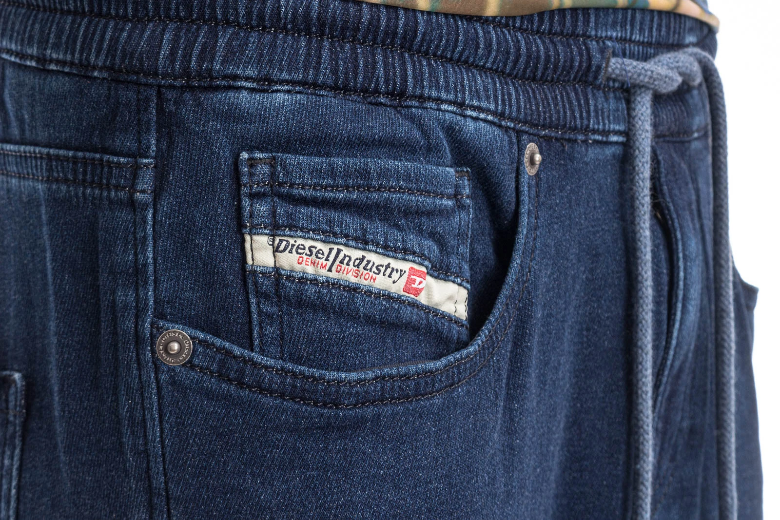 DIESEL Jeans D-URSY-NE – Bild 4