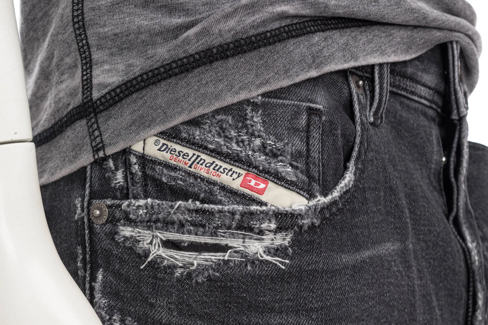 DIESEL Hose 2023 D-FINITIVE L.34 – Bild 4